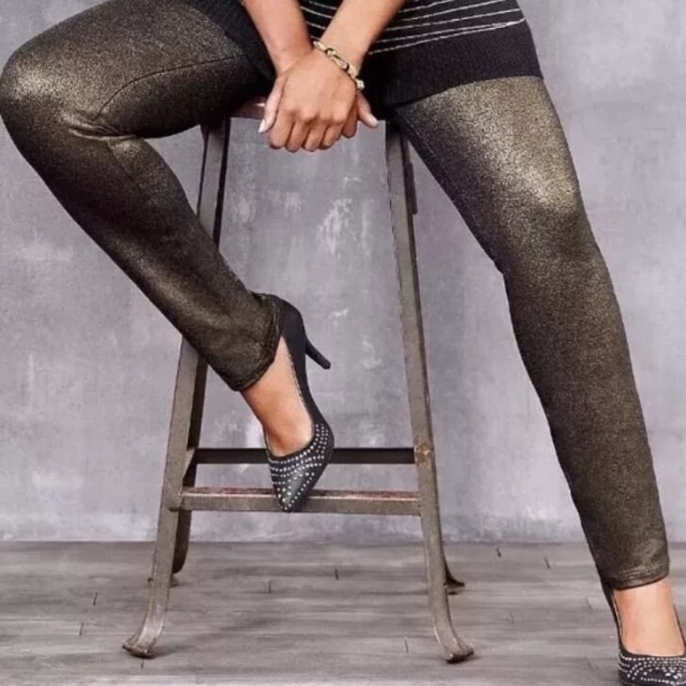 Gold/Black Metallic Stretch Leggings  Pants 28 &26